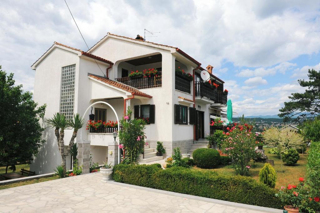 Apartments Peric Opatija Exterior photo